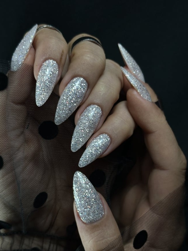 Mandel-Stiletto Nagelfee Sarah